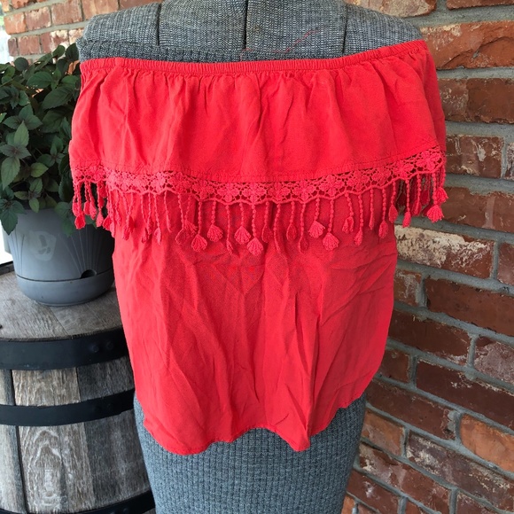 Rue 21 Top - Picture 1 of 1